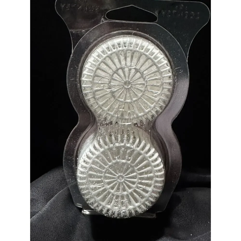 NEW Scentsy Peppered With Kisses Pods